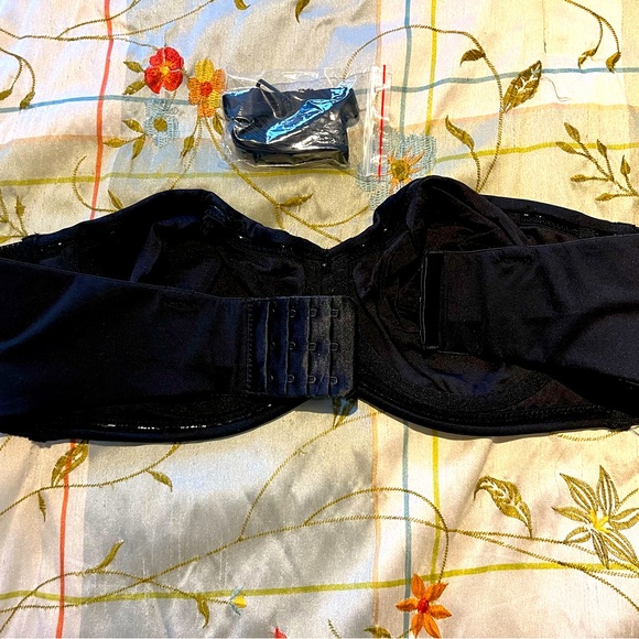 TIK TOK Strapless Bra - Picture 3 of 3
